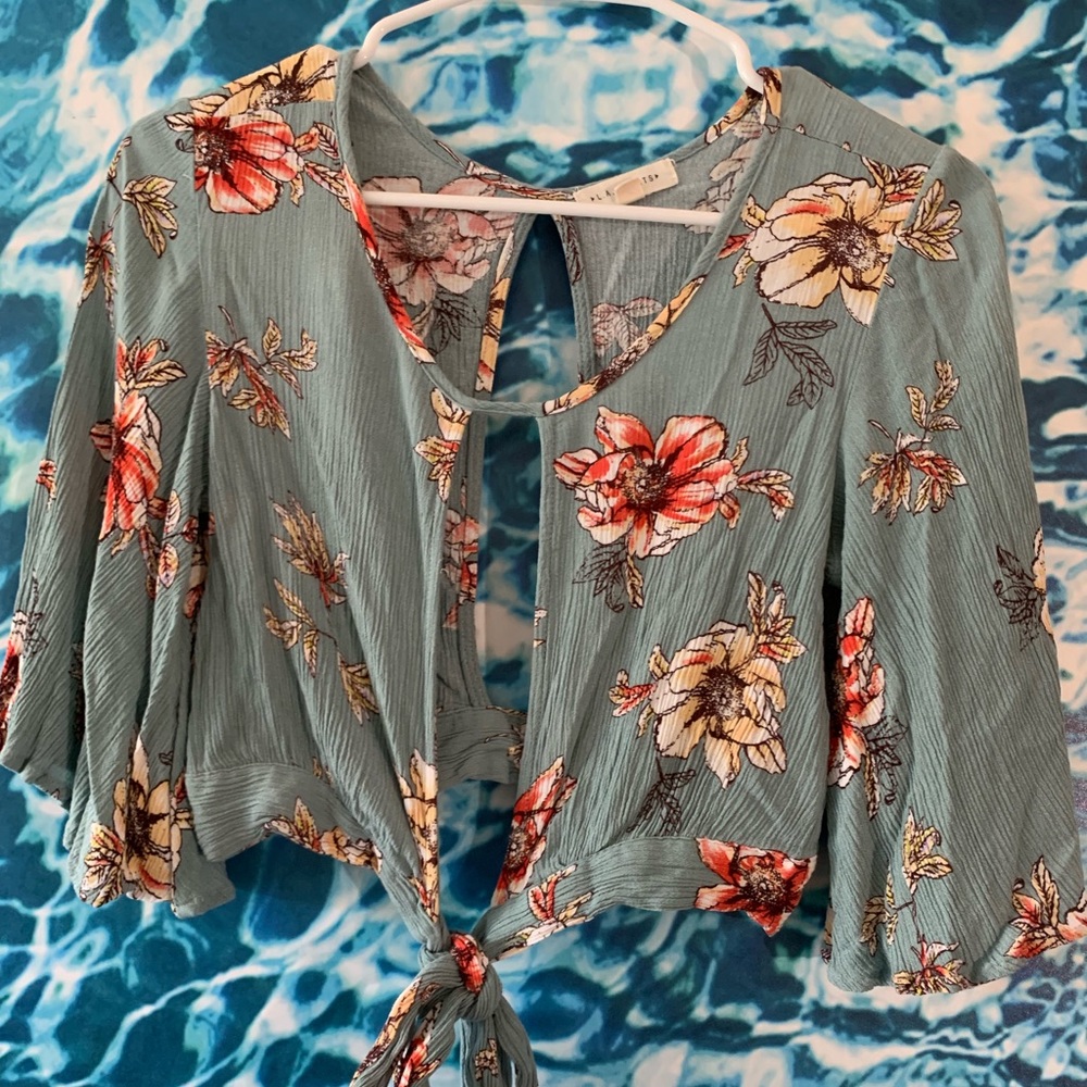 LA hearts floral printed tie front shirt